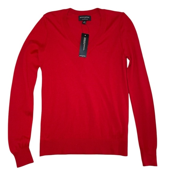Banana Republic red Forever V-neck sweater sz XS - Picture 1 of 6